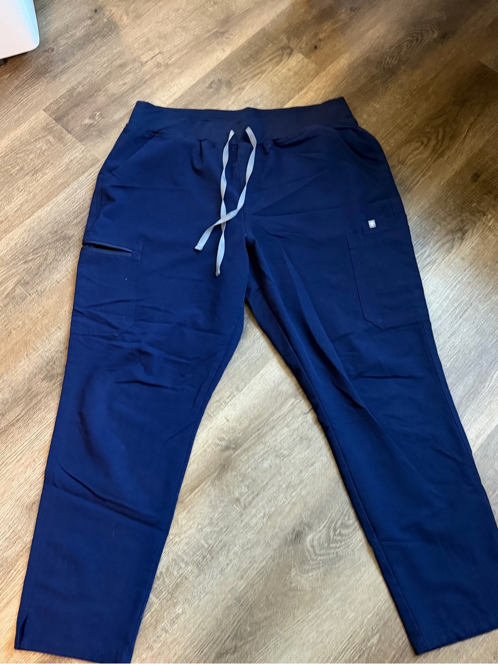 Figs Women's Navy Yola Scuba pants